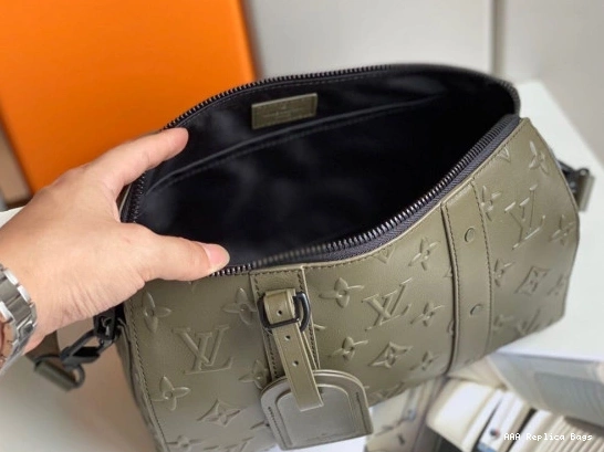 Aaa replica ru LOUIS KEEPALL VUITTON CITY 0717